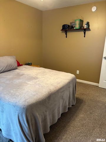 2411 Wintergreen Drive, Quincy, IL 62305