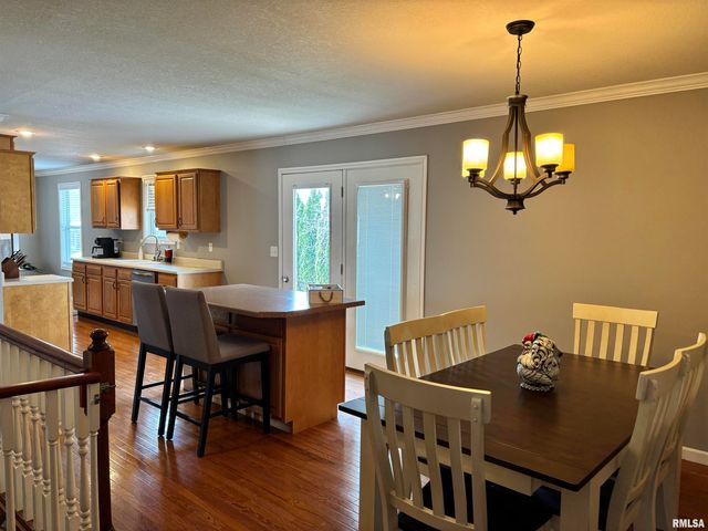 2411 Wintergreen Drive, Quincy, IL 62305