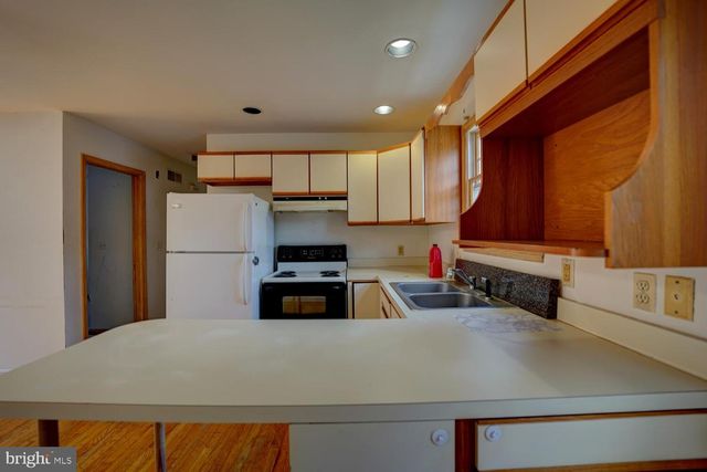 10 N STATE ST, Dover, DE 19901