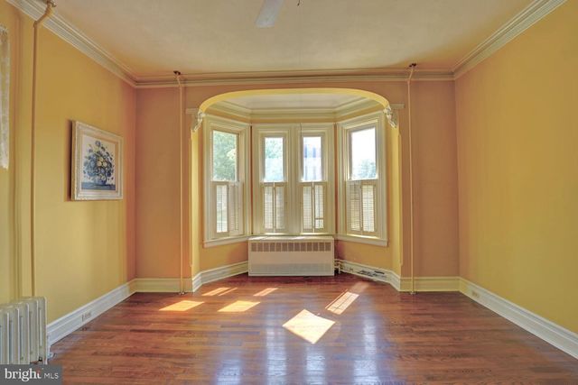 10 N STATE ST, Dover, DE 19901