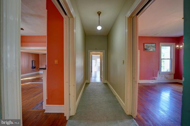 10 N STATE ST, Dover, DE 19901