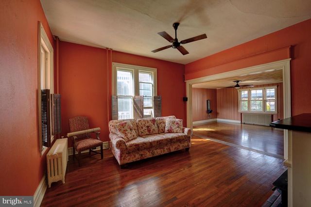 10 N STATE ST, Dover, DE 19901