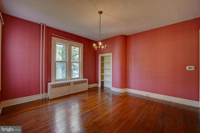 10 N STATE ST, Dover, DE 19901