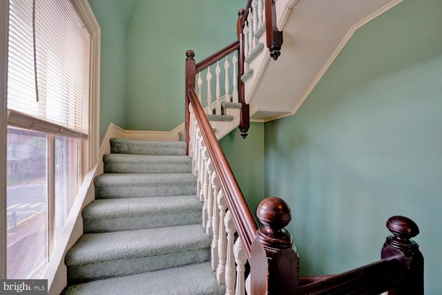 10 N STATE ST, Dover, DE 19901