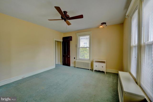 10 N STATE ST, Dover, DE 19901