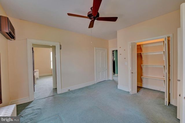 10 N STATE ST, Dover, DE 19901