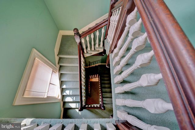 10 N STATE ST, Dover, DE 19901