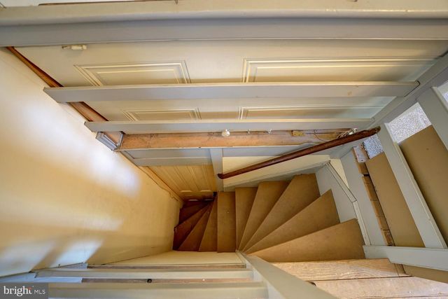 10 N STATE ST, Dover, DE 19901