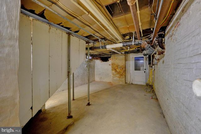 10 N STATE ST, Dover, DE 19901