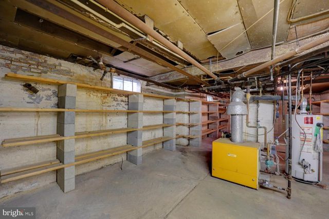 10 N STATE ST, Dover, DE 19901