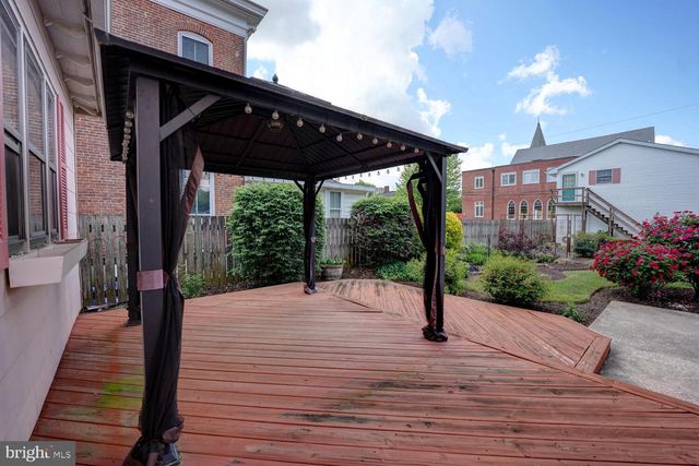 10 N STATE ST, Dover, DE 19901