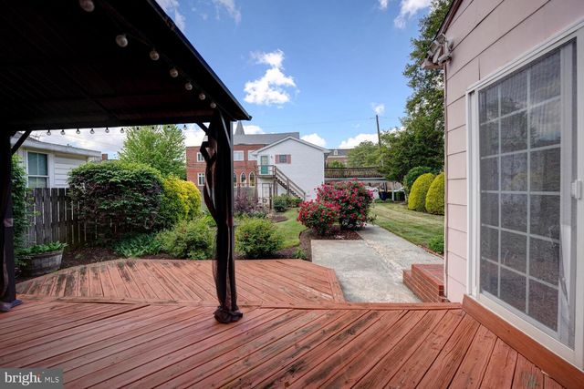 10 N STATE ST, Dover, DE 19901