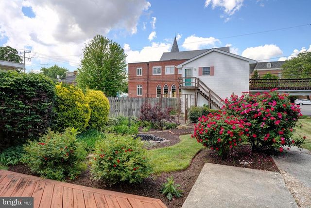 10 N STATE ST, Dover, DE 19901