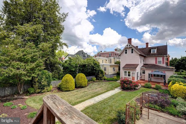 10 N STATE ST, Dover, DE 19901