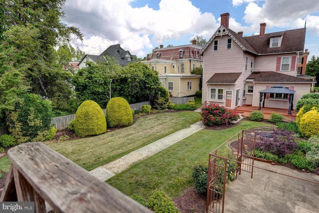 10 N STATE ST, Dover, DE 19901