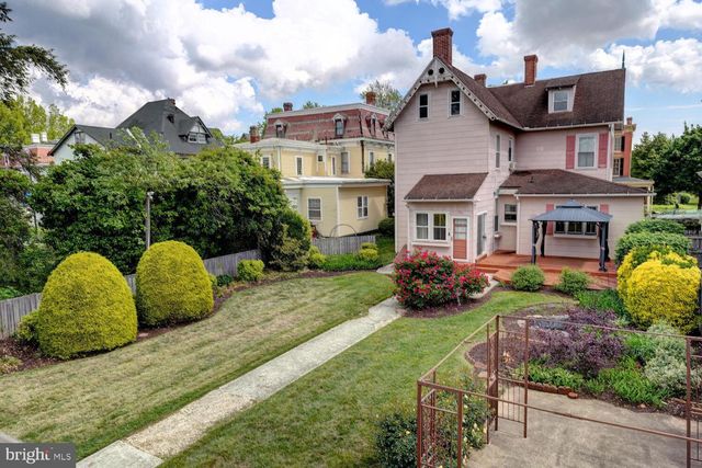 10 N STATE ST, Dover, DE 19901