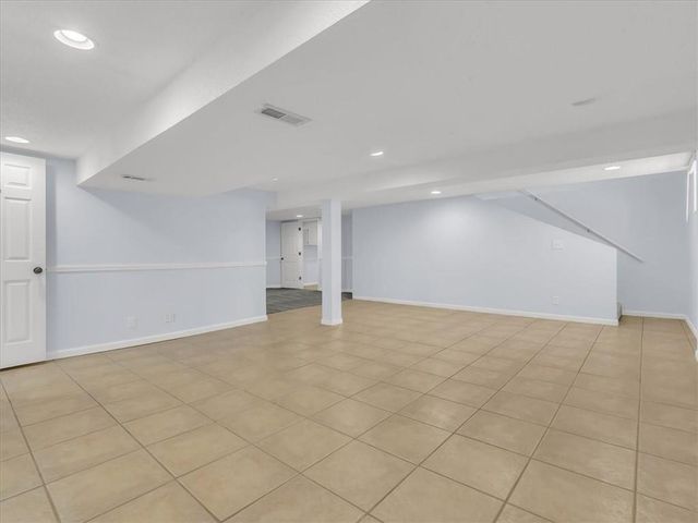 801 NE FAIRWAY HOMES Court, Lee's Summit, MO 64064