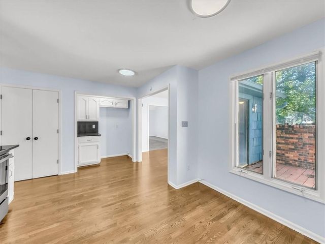 801 NE FAIRWAY HOMES Court, Lee's Summit, MO 64064