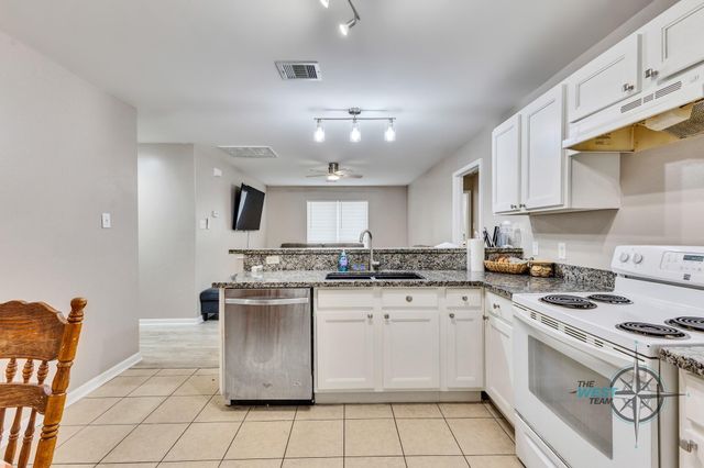 8825 E Buffalo Circle, Willis, TX 77378