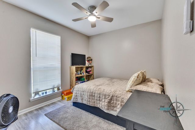 8825 E Buffalo Circle, Willis, TX 77378