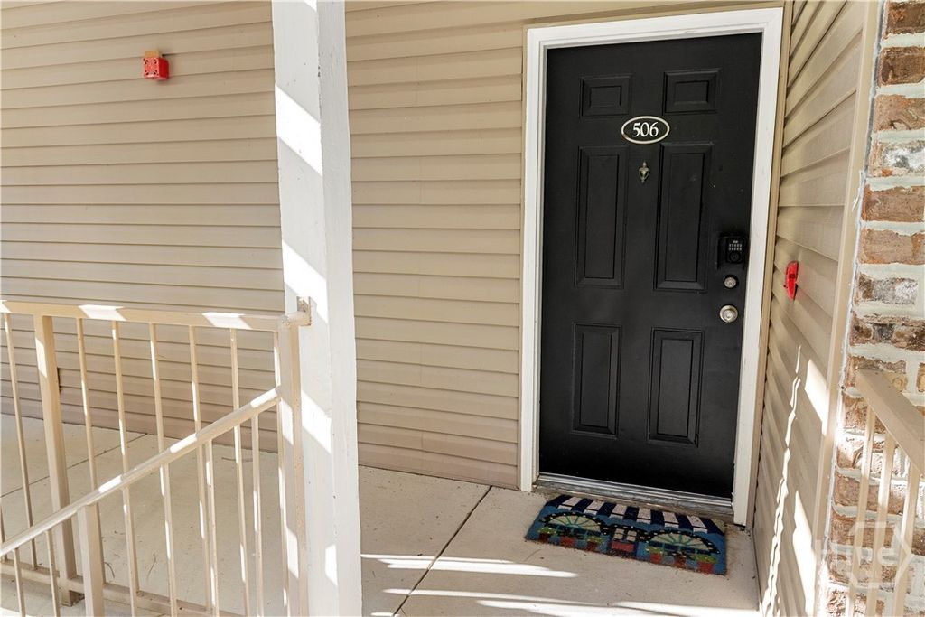 Image 2 of property listing at 12300 Apache Avenue 506, Savannah, GA 31419