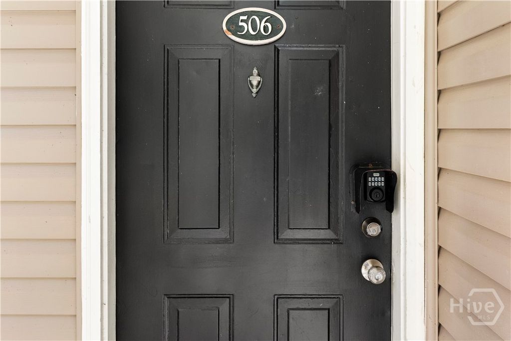 Image 3 of property listing at 12300 Apache Avenue 506, Savannah, GA 31419