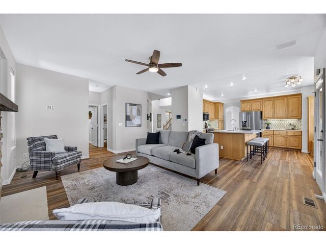 18825 E Union Dr, Aurora, CO 80015