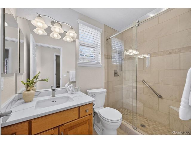 18825 E Union Dr, Aurora, CO 80015