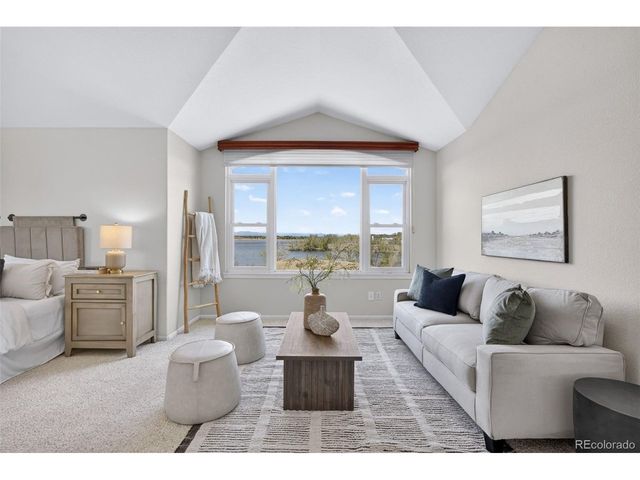 18825 E Union Dr, Aurora, CO 80015
