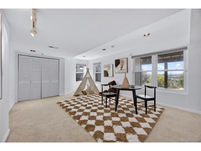 18825 E Union Dr, Aurora, CO 80015