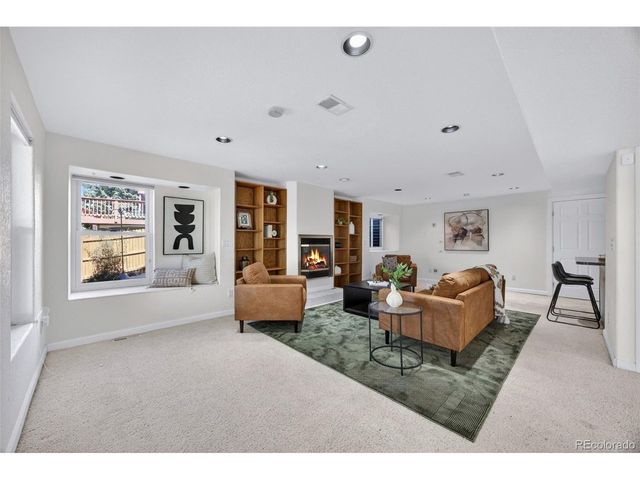 18825 E Union Dr, Aurora, CO 80015