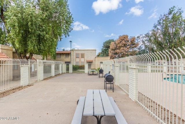 3109 W Harmont Drive, Phoenix, AZ 85051