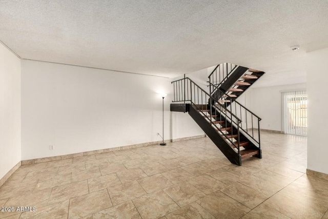 3109 W Harmont Drive, Phoenix, AZ 85051