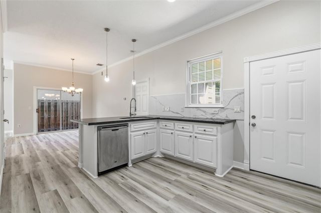 11314 Shadyside Lane, Montgomery, TX 77356