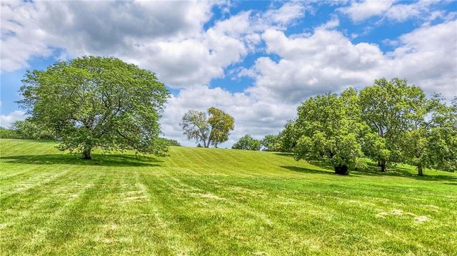 13410 Woodland Avenue, Kansas City, MO 64146