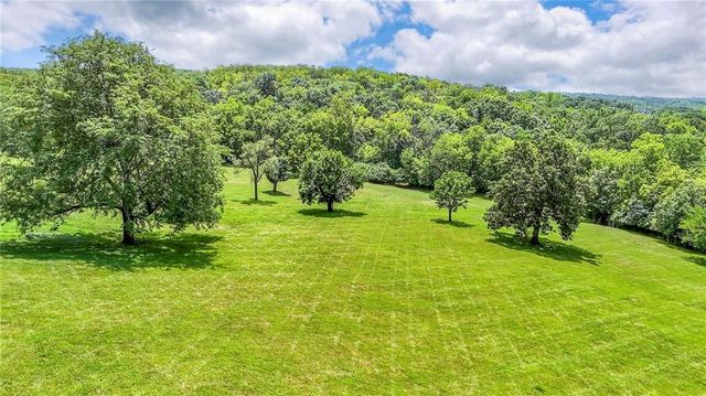 13410 Woodland Avenue, Kansas City, MO 64146