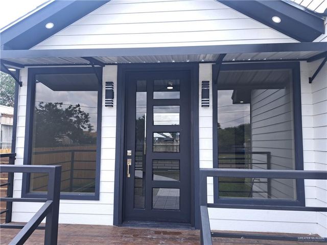 708 E 3rd Avenue, Elsa, TX 78543