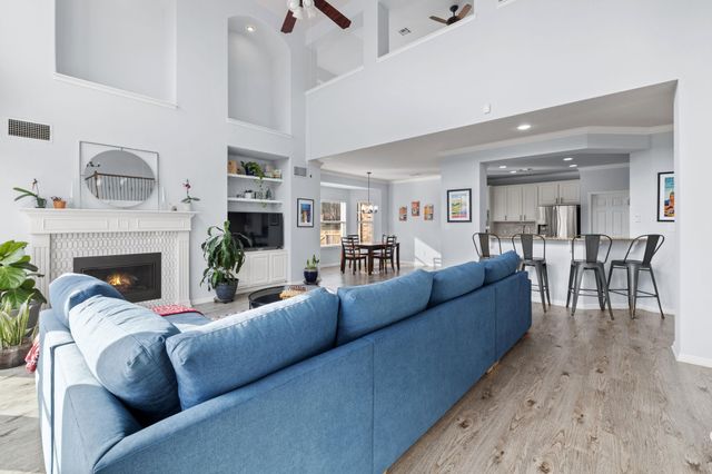 136 Eaton LN, Austin, TX 78737