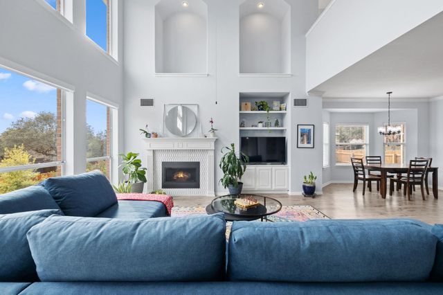 136 Eaton LN, Austin, TX 78737