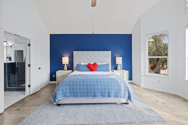 136 Eaton LN, Austin, TX 78737