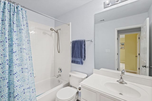 136 Eaton LN, Austin, TX 78737