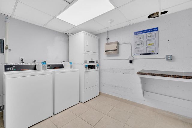 2020 NE 135th St 805, North Miami, FL 33181