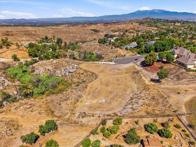 6824 Boulder Creek, Riverside, CA 92506
