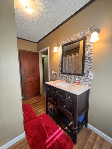 74 Rockland Avenue, Bradford City, PA 16701