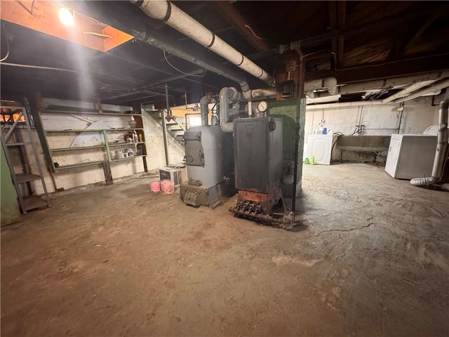 74 Rockland Avenue, Bradford City, PA 16701