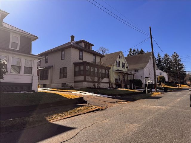 74 Rockland Avenue, Bradford City, PA 16701