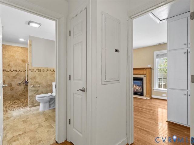 10307 Windbluff Dr, Henrico, VA 23238