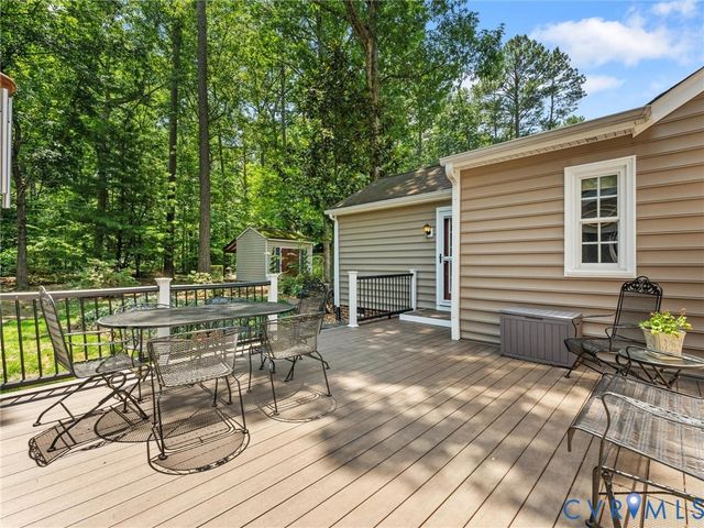 10307 Windbluff Dr, Henrico, VA 23238