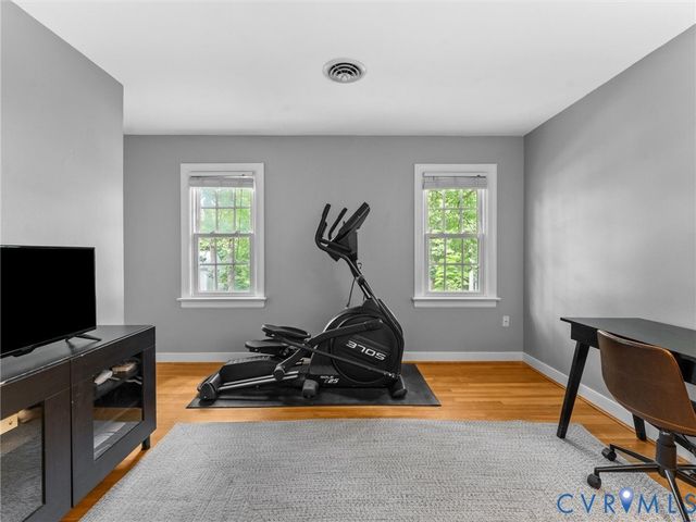 10307 Windbluff Dr, Henrico, VA 23238
