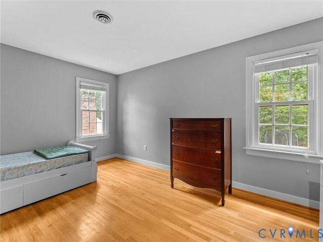10307 Windbluff Dr, Henrico, VA 23238